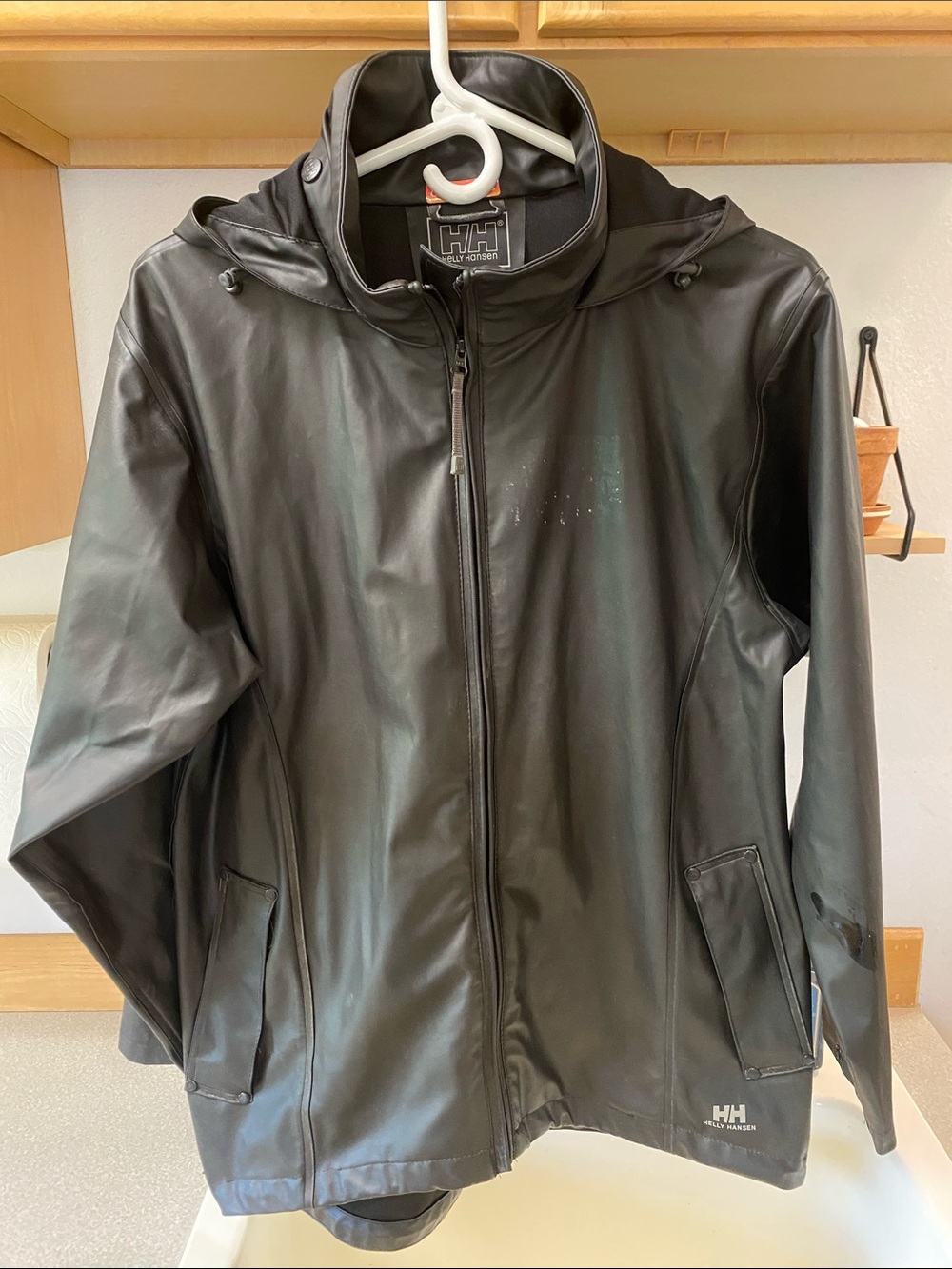 Helly Hansen Men's Black Hooded Raincoat Jacket